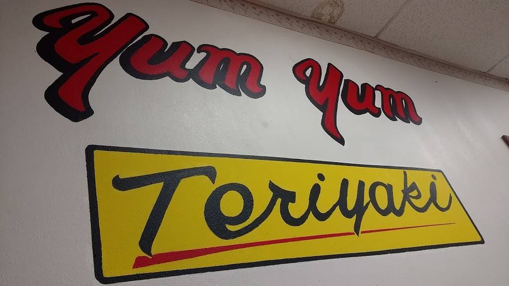 Yum Yum Teriyaki | restaurant | 10641 16th Ave SW, Seattle, WA 98146, USA | 2062777901 OR +1 206-277-7901