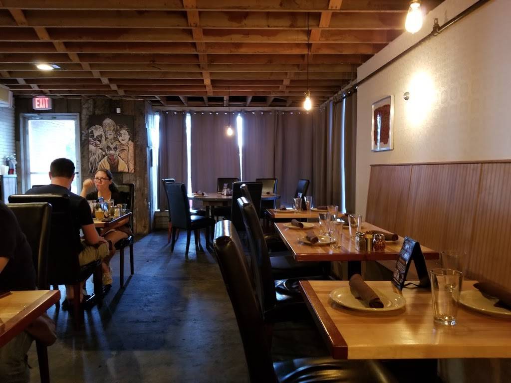 Cane Rosso | restaurant | 1301 S Broadway St, Carrollton, TX 75006, USA | 2147316402 OR +1 214-731-6402