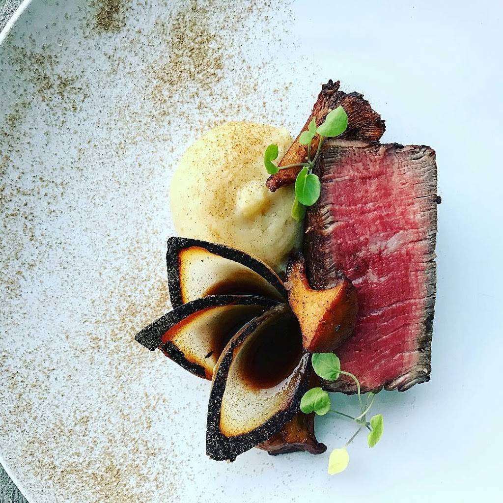 Hunt Club Steakhouse | restaurant | 555 Hunt Club Ct, Lake Geneva, WI 53147, USA | 2622457200 OR +1 262-245-7200