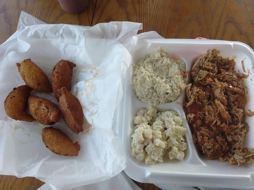 Wards Bar-B-Que | restaurant | 1087 Alice Dr, Sumter, SC 29150, USA | 8037750008 OR +1 803-775-0008