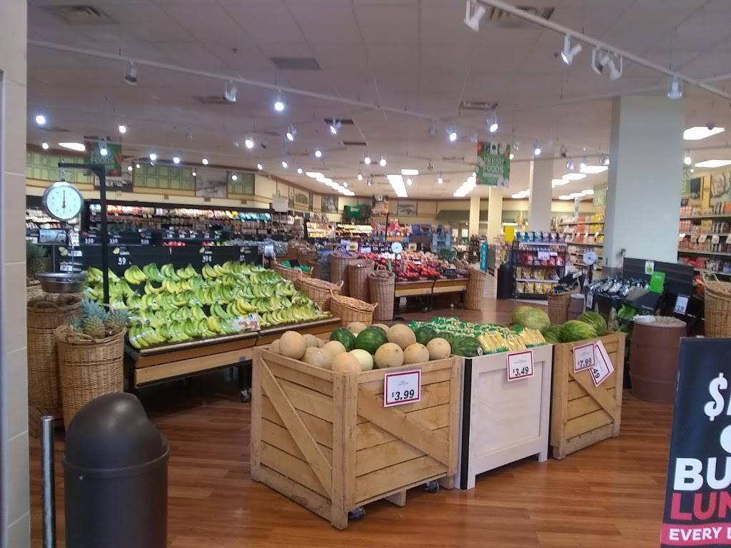 Dairy Queen Grill & Chill | restaurant | 829 W Main St, Gaylord, MI 49735, USA | 9897313298 OR +1 989-731-3298