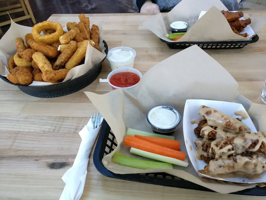 Original Buffalo Wings | restaurant | 2499 Lombard St, San Francisco, CA 94123, USA | 4159318181 OR +1 415-931-8181