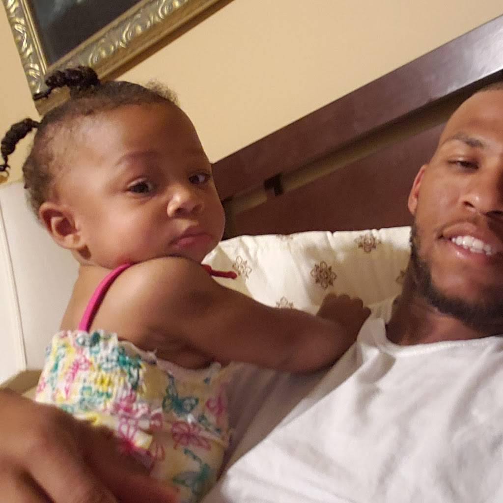 KFC | meal takeaway | E Main St, Senatobia, MS 38668, USA | 6625625996 OR +1 662-562-5996