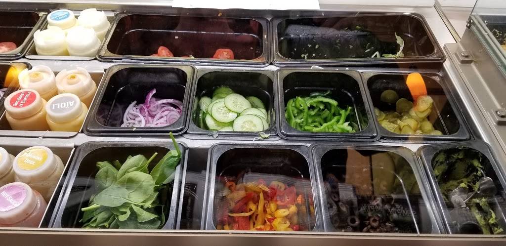 Subway | restaurant | 455 Boulevard Gréber, Gatineau, QC J8T 5T7, Canada | 8195689700 OR +1 819-568-9700