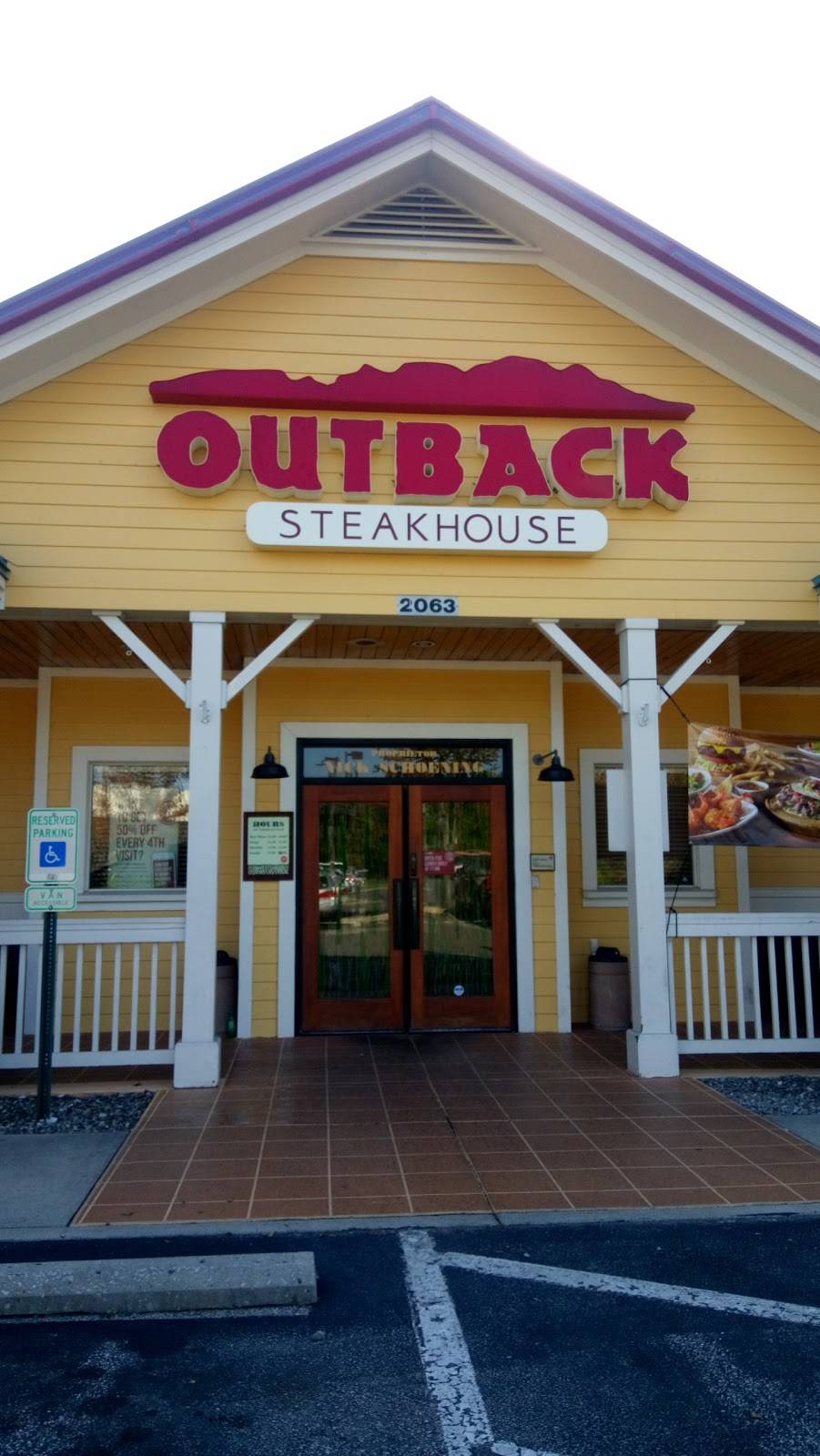 Outback Steakhouse | restaurant | 2063 Huguenot Rd, Richmond, VA 23235, USA | 8042724500 OR +1 804-272-4500