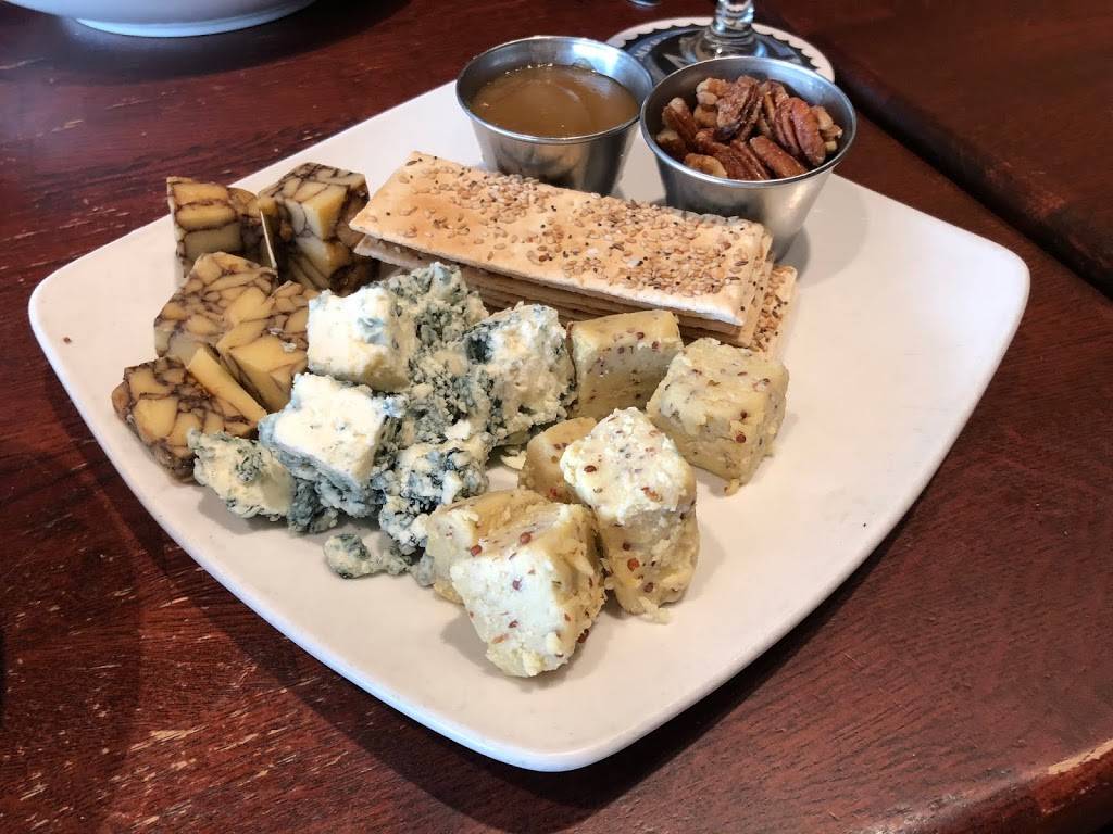 South of Beale | restaurant | 361 S Main St, Memphis, TN 38103, USA | 9015260388 OR +1 901-526-0388