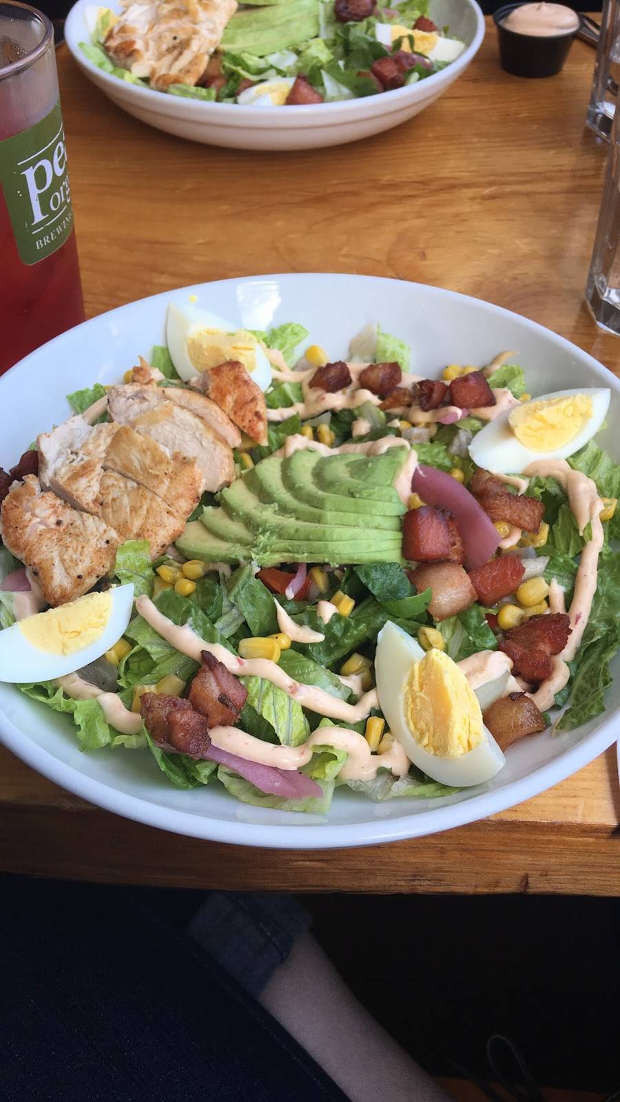 The Oak House | restaurant | 110 Main St, Newmarket, NH 03857, USA | 6032925893 OR +1 603-292-5893