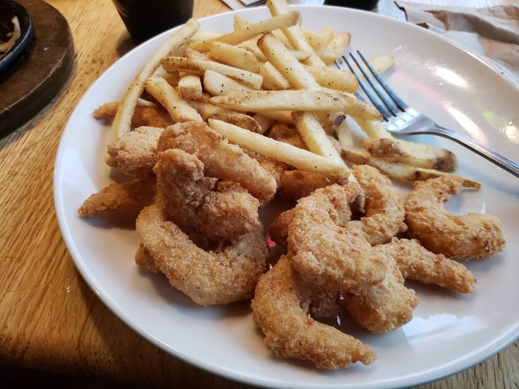 Applebees Grill + Bar | restaurant | 1601 South Braddock Avenue Edgewood Towne Centre, Pittsburgh, PA 15218, USA | 4127319782 OR +1 412-731-9782