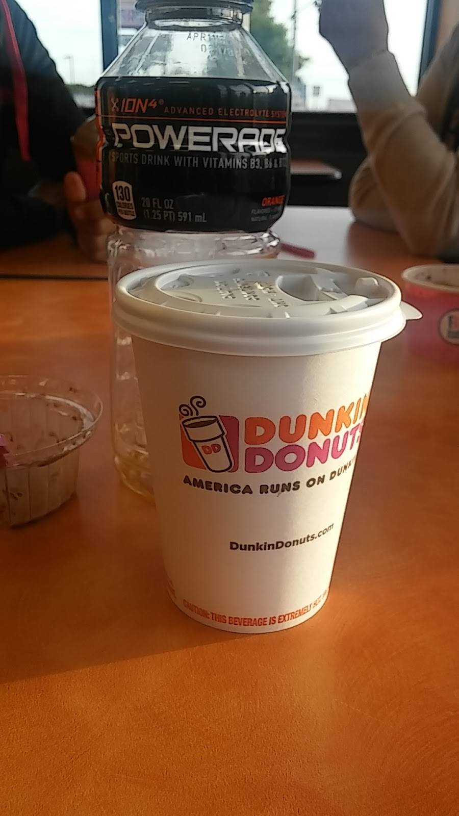 Dunkin Donuts | cafe | 2109 Broadhollow Rd, Farmingdale, NY 11735, USA | 6313930910 OR +1 631-393-0910