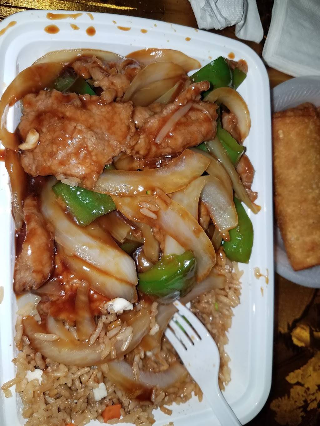 Chens Bistro | restaurant | 1923 63rd St # C, Kenosha, WI 53143, USA | 2626059733 OR +1 262-605-9733