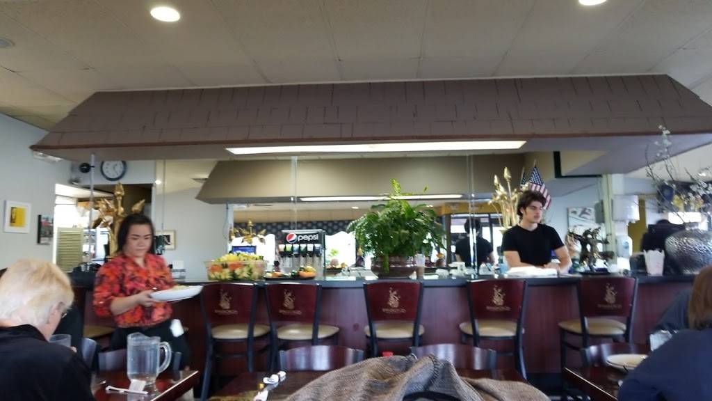 Bangkok 96 Restaurant | restaurant | 2450 S Telegraph Rd, Dearborn, MI 48124, USA | 3137308161 OR +1 313-730-8161