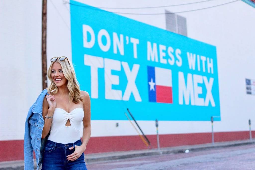 El Fenix Mexican Restaurant | restaurant | 120 E Colorado Blvd, Dallas, TX 75203, USA | 2149414050 OR +1 214-941-4050