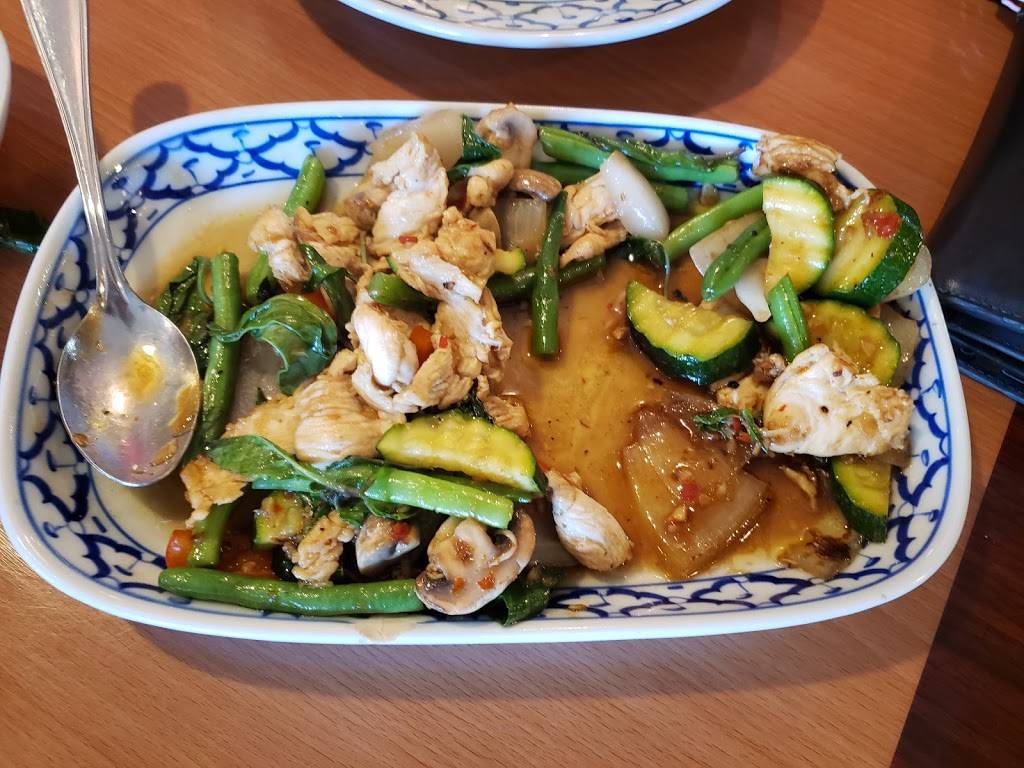 Chada Thai Cuisine | restaurant | 1624 Broadway, Sacramento, CA 95818, USA | 9164448909 OR +1 916-444-8909