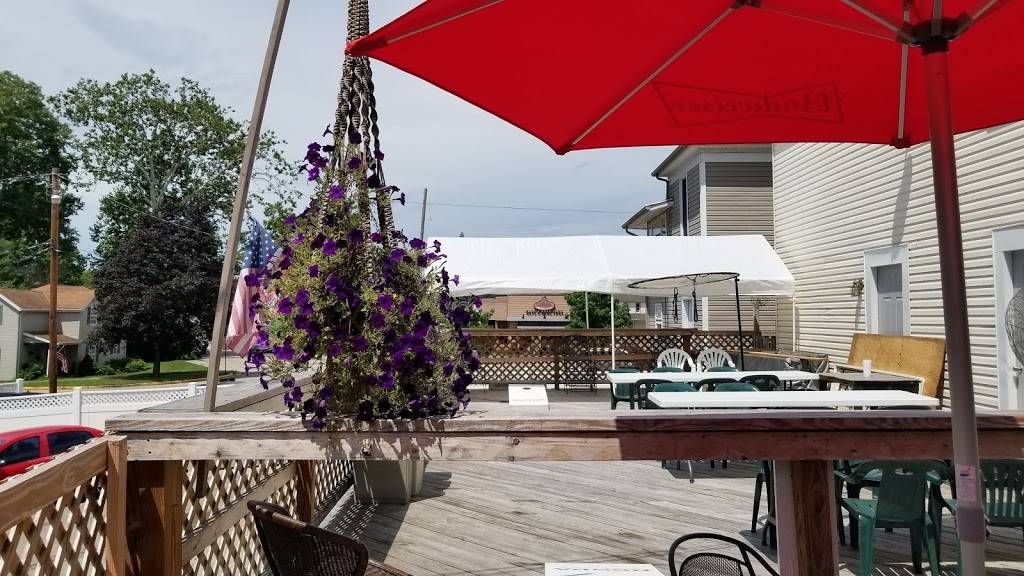 Dunaways Beef & Ale | restaurant | 508 W Main St, Troy, OH 45373, USA | 9373358608 OR +1 937-335-8608