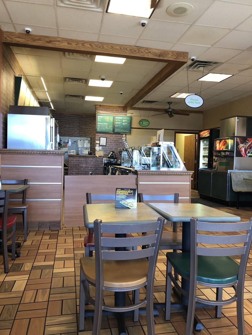 Subway | restaurant | 319 E Winslow Rd, Bloomington, IN 47401, USA | 8123231100 OR +1 812-323-1100