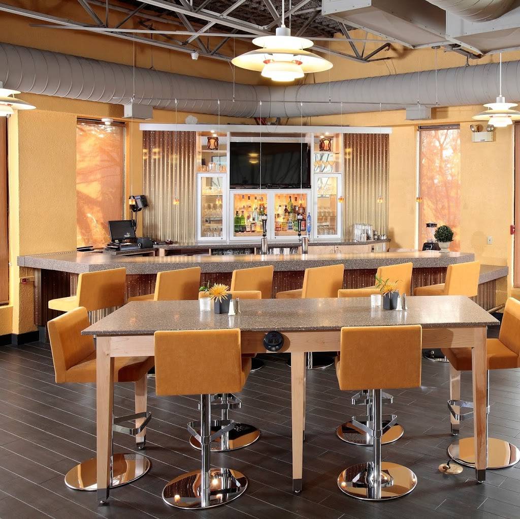 Wildflowers | restaurant | 600 Wildflower Dr, Wilkes-Barre, PA 18702, USA | 5708221011 OR +1 570-822-1011