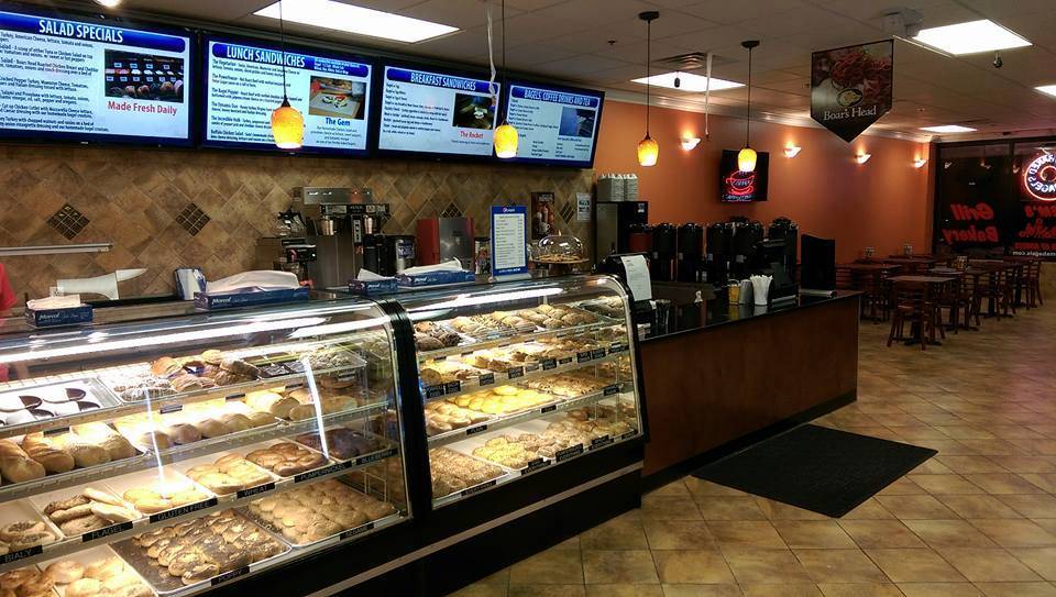 Gems House of Bagels Middletown | bakery | 490 NJ-35, Red Bank, NJ 07701, USA | 7327475104 OR +1 732-747-5104