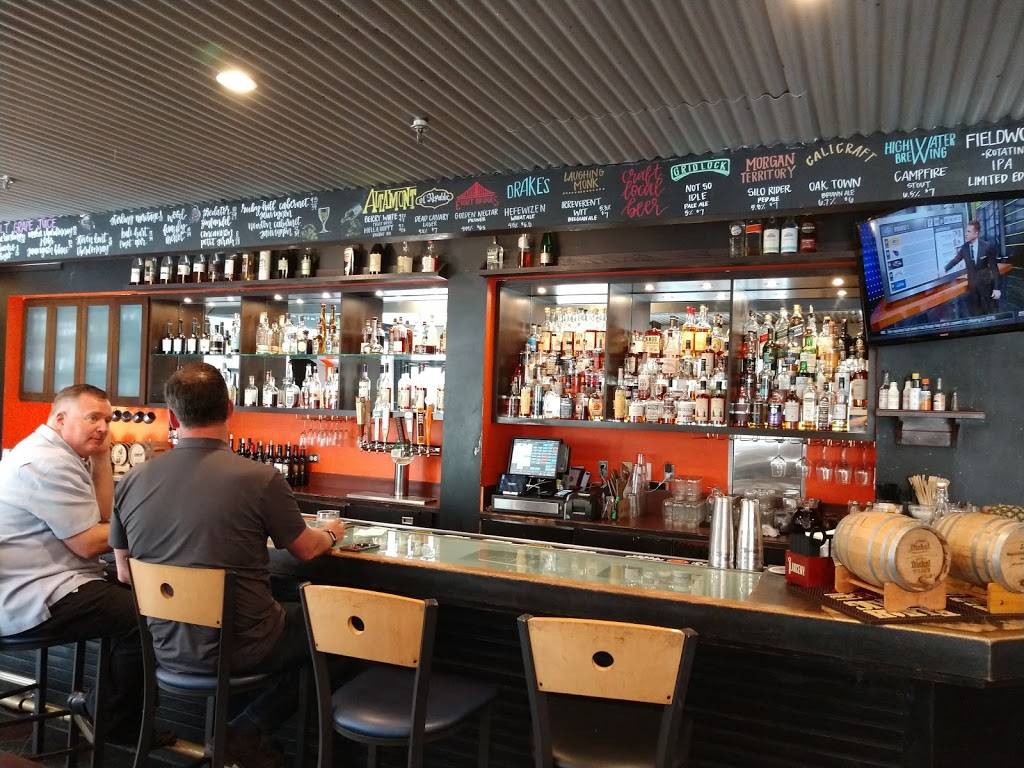 Eddie Papas American Hangout | restaurant | 4889 Hopyard Rd, Pleasanton, CA 94566, USA | 9254696266 OR +1 925-469-6266