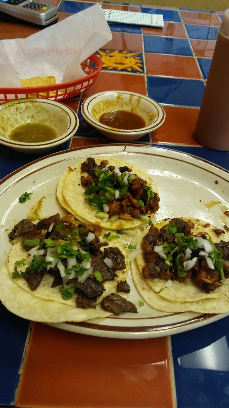 Fiesta Mexican Grill | restaurant | 1635 S Oxnard Blvd, Oxnard, CA 93030, USA | 8054874300 OR +1 805-487-4300