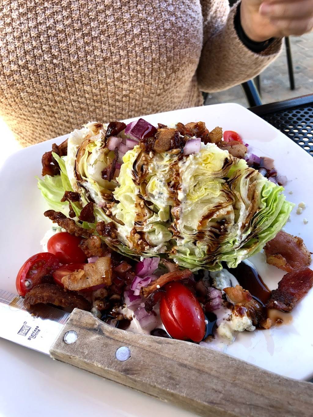 Gunbarrel Tavern & Eatery | restaurant | 1001 Heavenly Village Way, South Lake Tahoe, CA 96150, USA | 5305421460 OR +1 530-542-1460