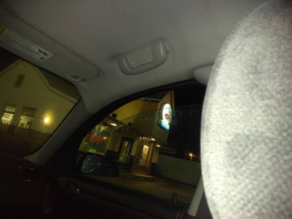 Captain Ds | restaurant | 3281 Victory Dr, Columbus, GA 31903, USA | 7066890344 OR +1 706-689-0344