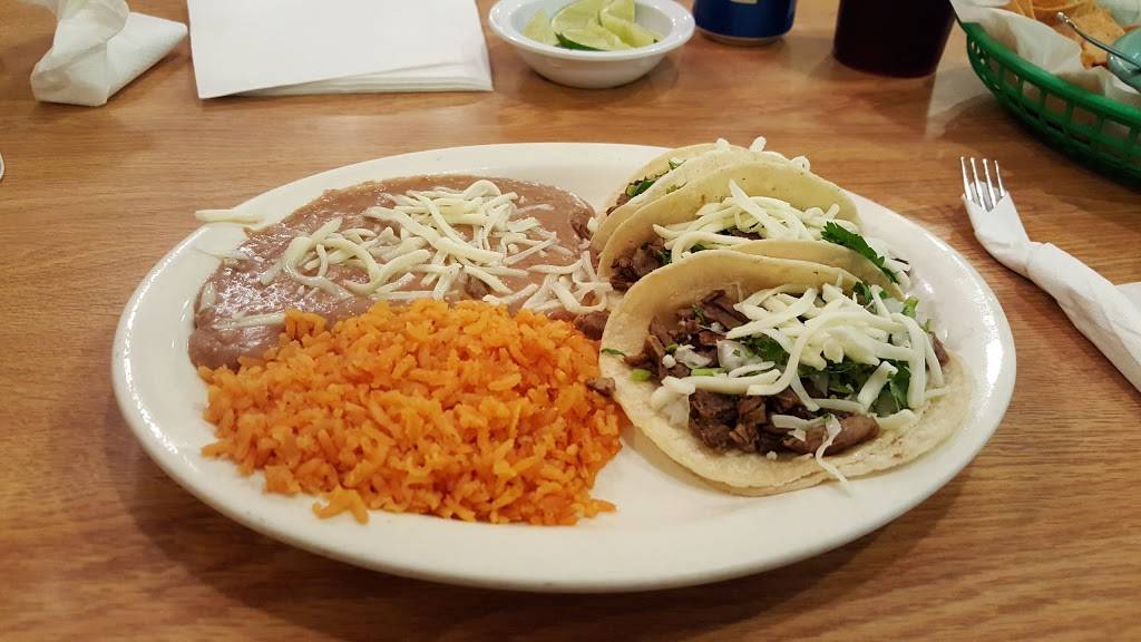 Taqueria Muniz | restaurant | 518 S Lake St, Aurora, IL 60506, USA | 6308968727 OR +1 630-896-8727