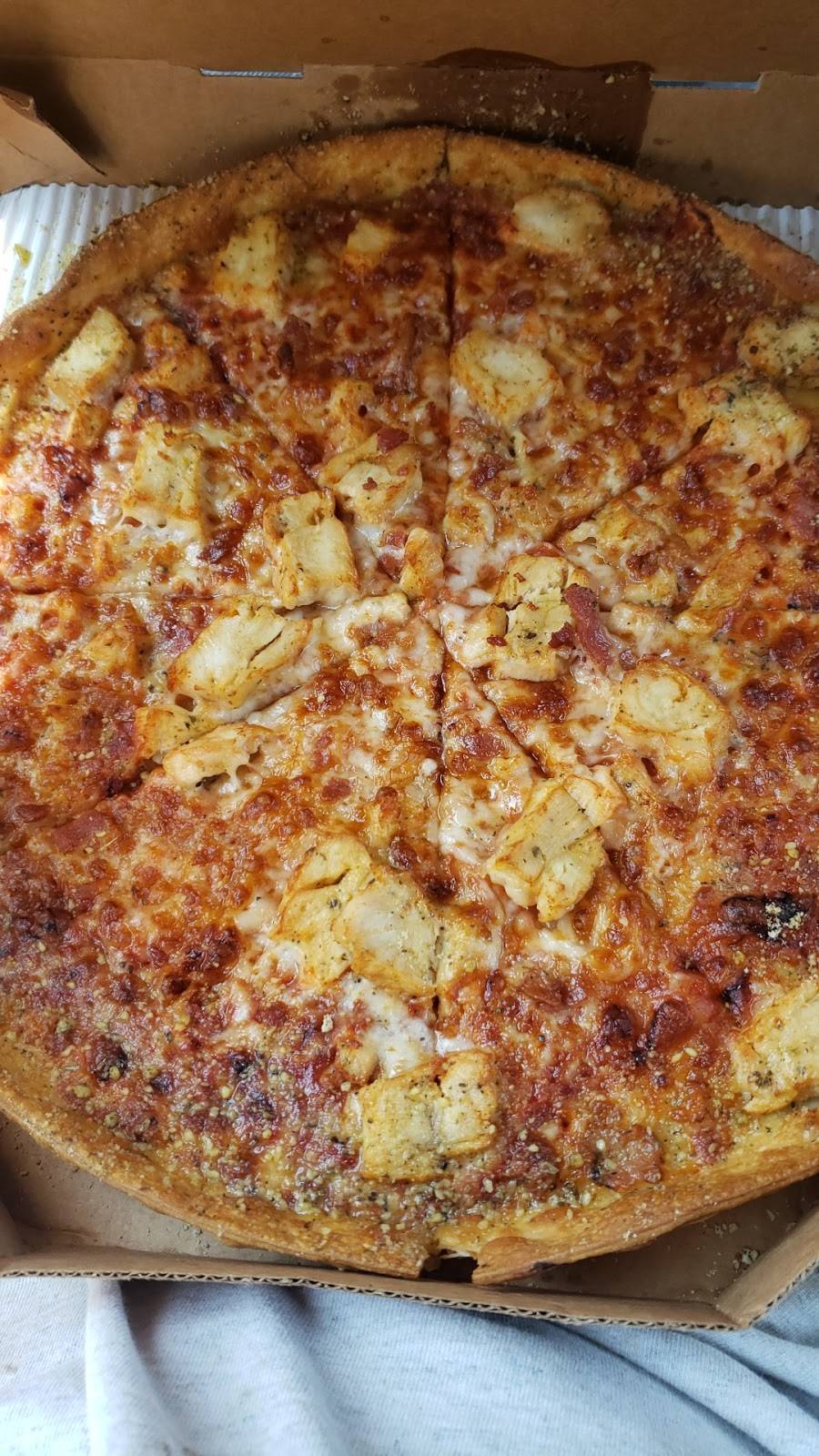 Pizza Hut | meal takeaway | 5390 Wesleyan Dr #11, Virginia Beach, VA 23455, USA | 7575189999 OR +1 757-518-9999