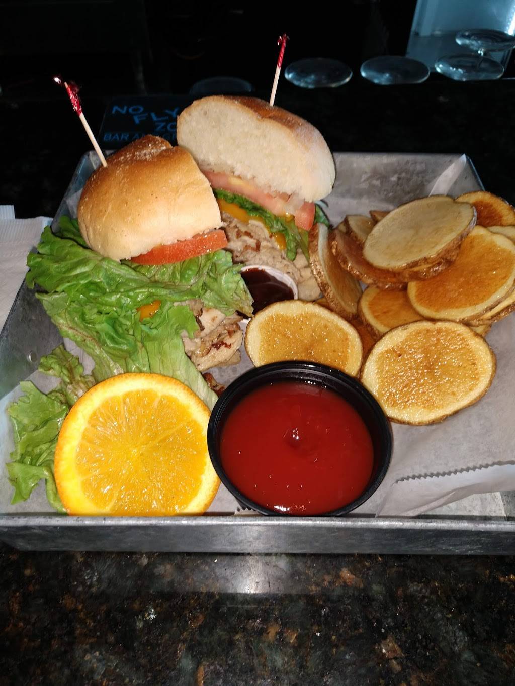 No Fly Zone Bar and Grille | restaurant | 1288 Sarno Rd, Melbourne, FL 32935, USA | 3214256784 OR +1 321-425-6784