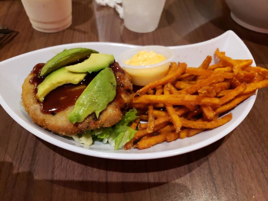 Burger 21 Lakeland | restaurant | 1601 Town Center Dr, Lakeland, FL 33803, USA | 8639378002 OR +1 863-937-8002