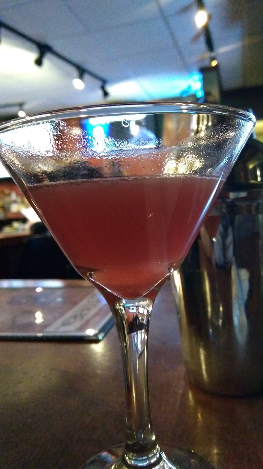 Yamas Bar and Grill | restaurant | 268 Main St, Old Town, ME 04468, USA | 2078275200 OR +1 207-827-5200