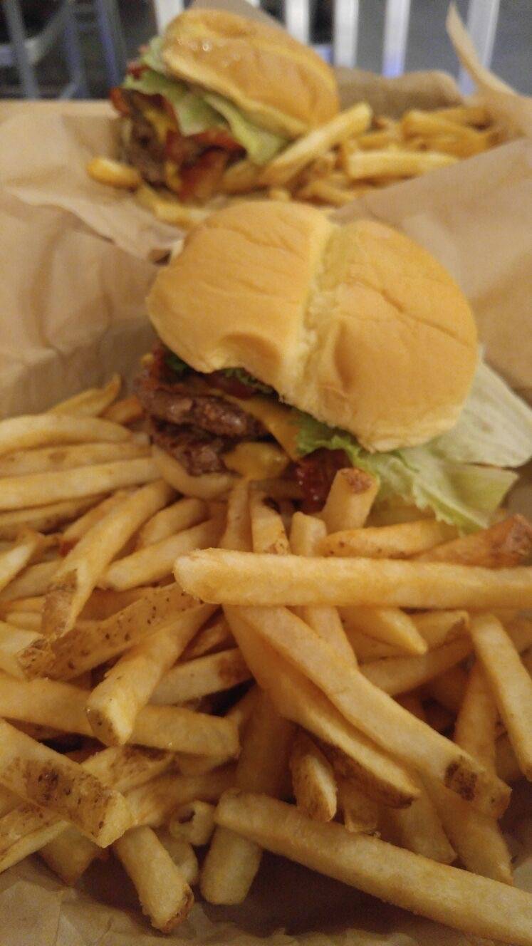 Wayback Burgers | restaurant | 26455 Johnson Rd, Evans Mills, NY 13637, USA | 3156296461 OR +1 315-629-6461