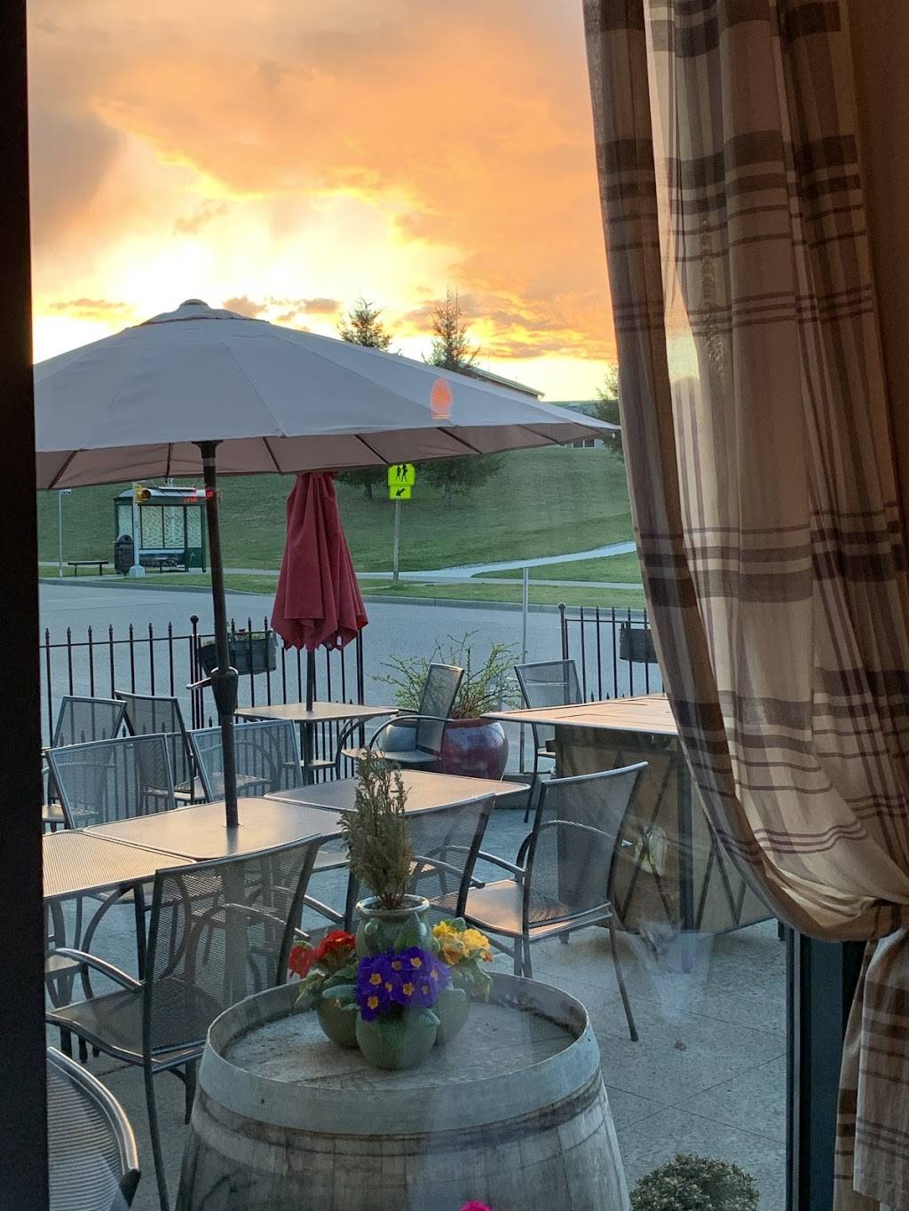 Francesco Ristorante Italiano | restaurant | 7708 Center Blvd SE, Snoqualmie, WA 98065, USA | 4258886800 OR +1 425-888-6800