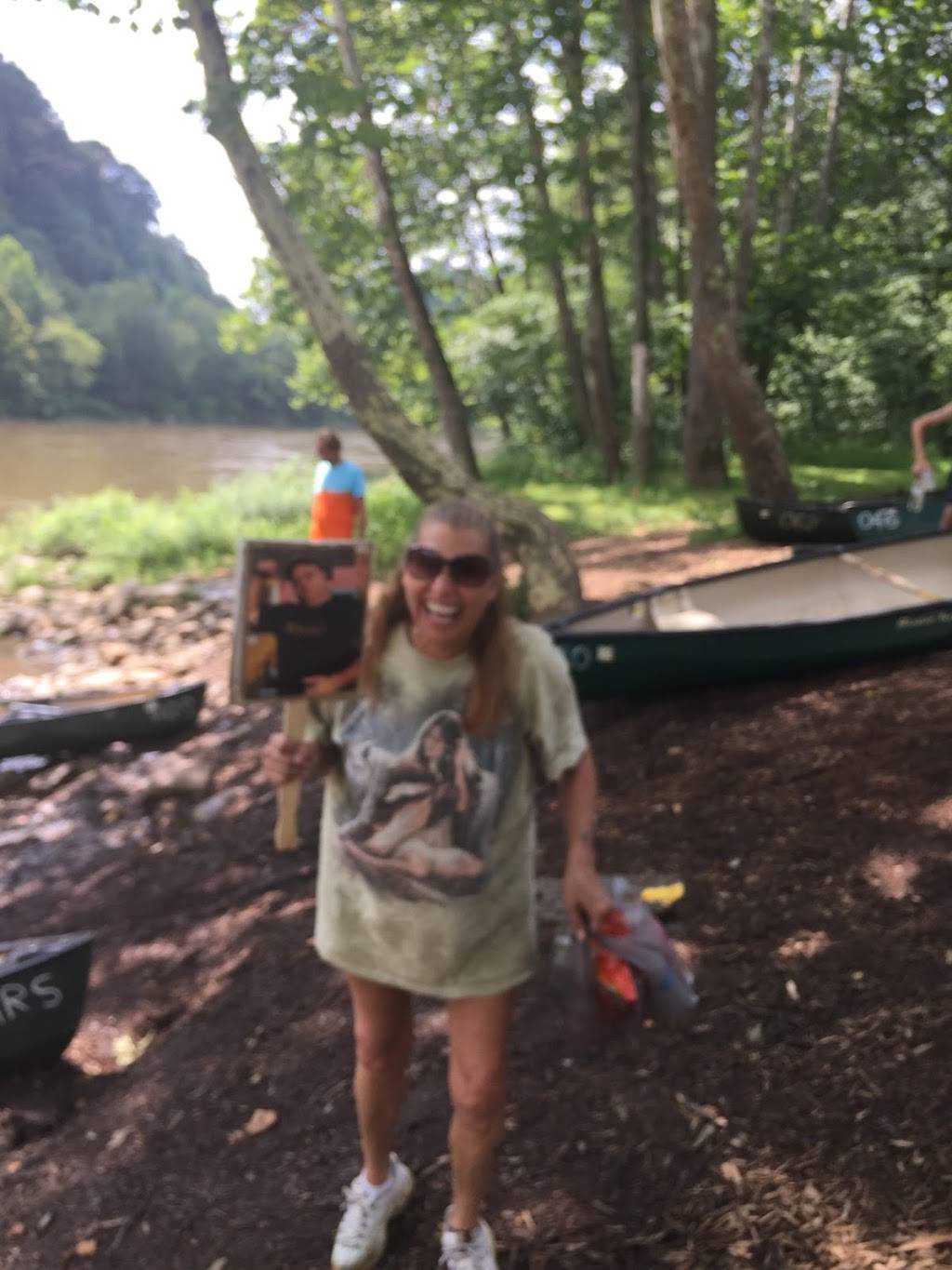 Hott Rodz | restaurant | 626 Monongahela Ave, Glassport, PA 15045, USA | 4128725839 OR +1 412-872-5839