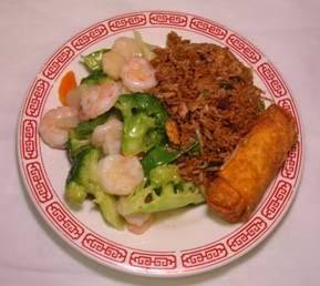 Golden Sea Chop Suey | restaurant | 2908 Ogden Ave, Aurora, IL 60504, USA | 6308517997 OR +1 630-851-7997