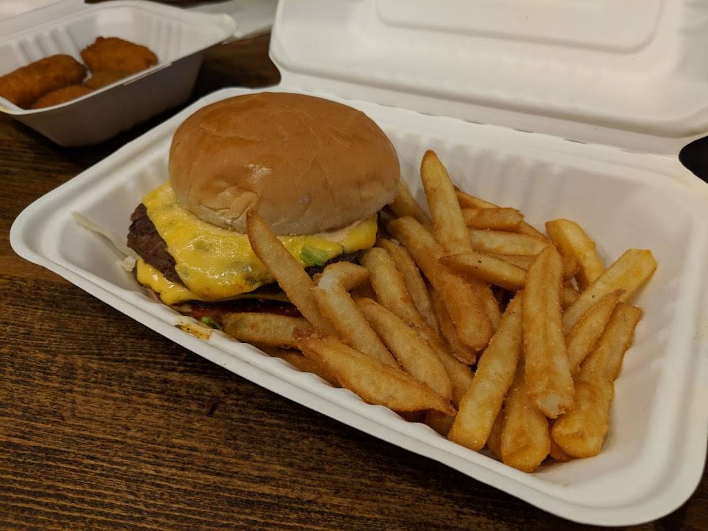 Newport Food | restaurant | 107 W 11th St, Newport, KY 41071, USA | 8598884627 OR +1 859-888-4627