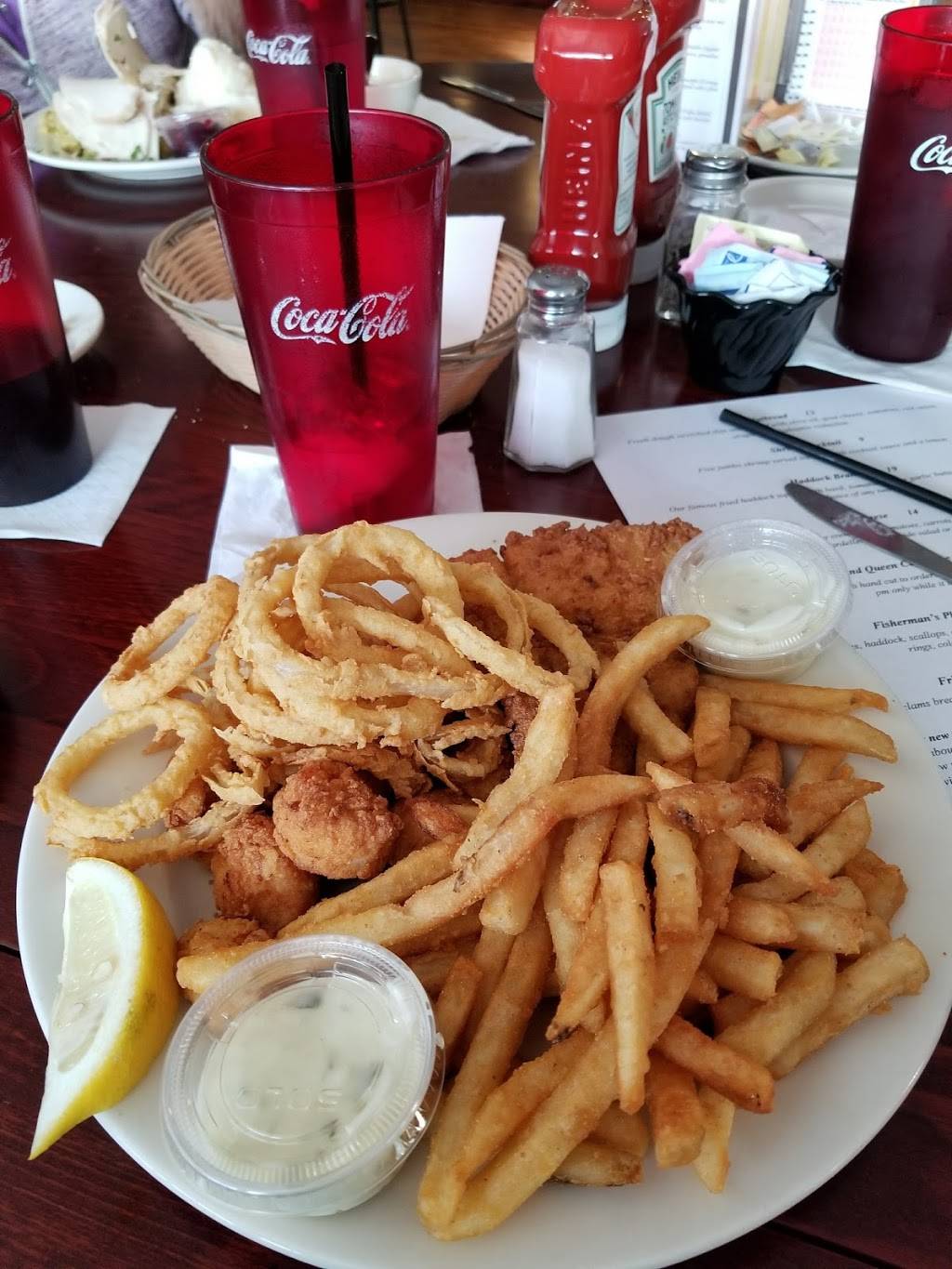 Mr Mikes Restaurant & Lounge | night club | 1149 Main St, Haverhill, MA 01830, USA | 9783735712 OR +1 978-373-5712