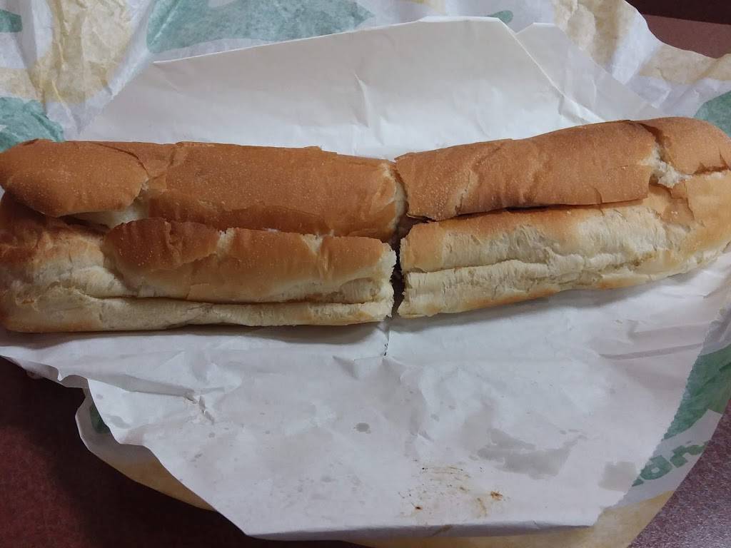 Subway | restaurant | 5551 Eastpark Blvd, Madison, WI 53718, USA | 6084420113 OR +1 608-442-0113