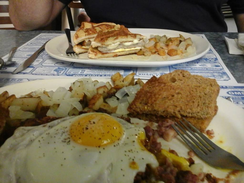 North Country Family Restaurant | restaurant | 12 Main St, Groveton, NH 03582, USA | 6036361511 OR +1 603-636-1511