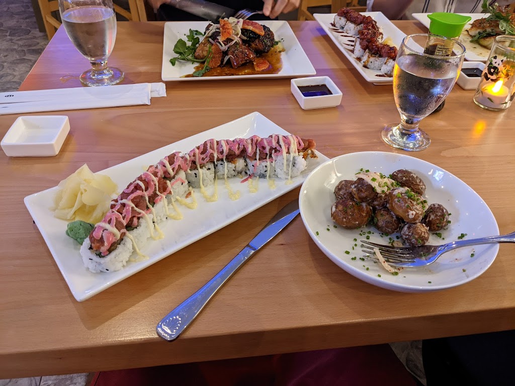 Somo Kitchen & Sushi | restaurant | 373 Richmond St, Providence, RI 02903, USA | 4013832307 OR +1 401-383-2307
