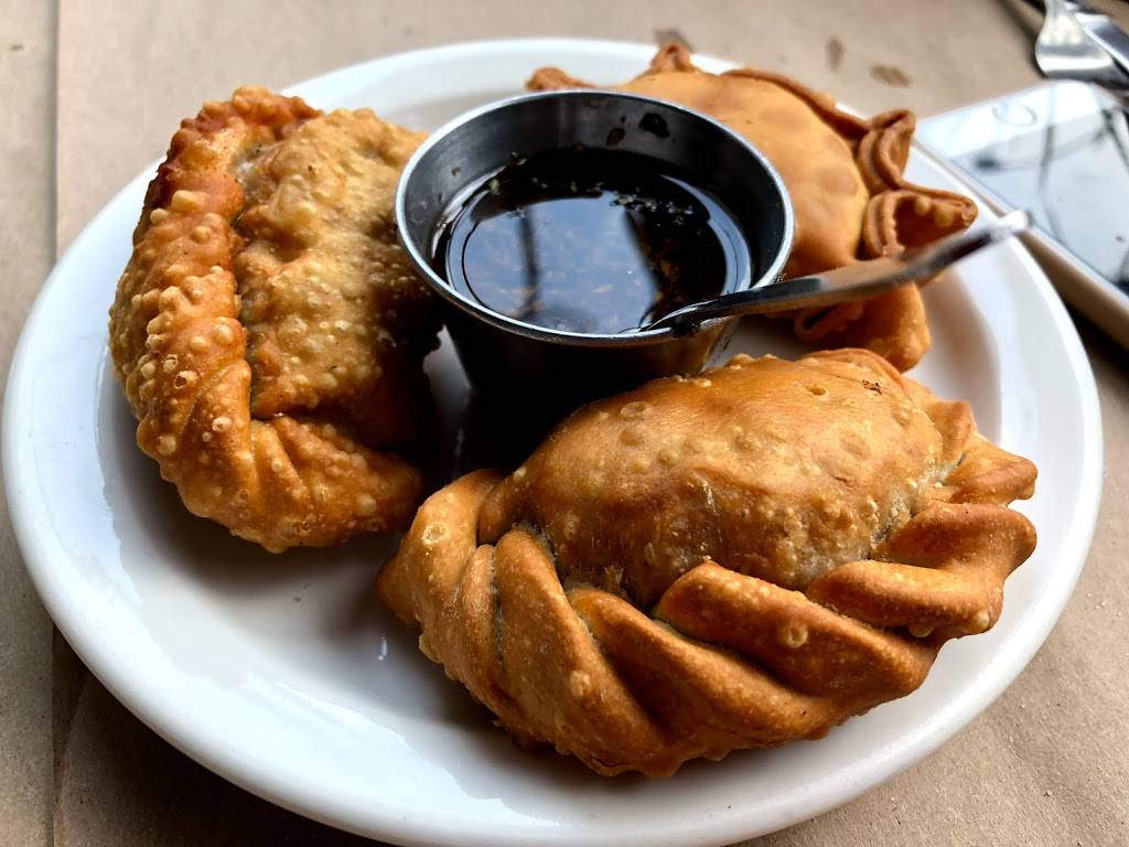 Tango Sur | restaurant | 3763 N Southport Ave, Chicago, IL 60613, USA | 7734775466 OR +1 773-477-5466