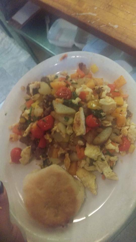 Sara & Lees | cafe | 5535 W Chicago Ave, Chicago, IL 60651, USA | 7733780402 OR +1 773-378-0402