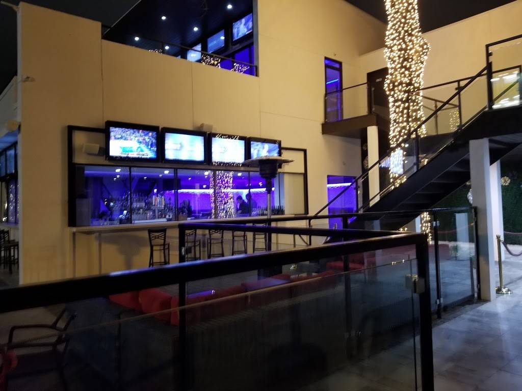 Axis & Alibi | night club | 5701 Washington Ave, Houston, TX 77007, USA | 7135103127 OR +1 713-510-3127