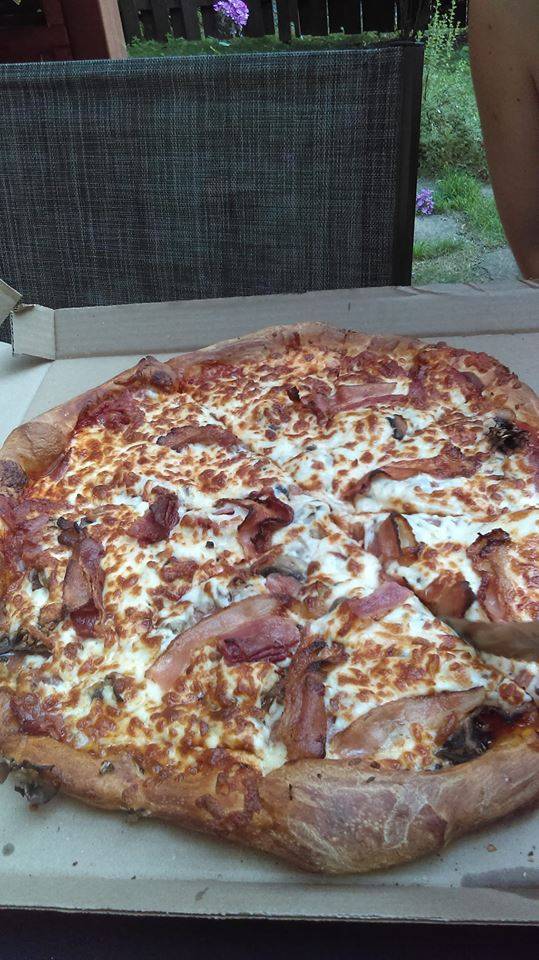 Cantine & Bar Laitier Le Bouche-Trou | restaurant | 11 Route 137 SUD, Sainte-Cécile-de-Milton, QC J0E 2C0, Canada | 4509569595 OR +1 450-956-9595