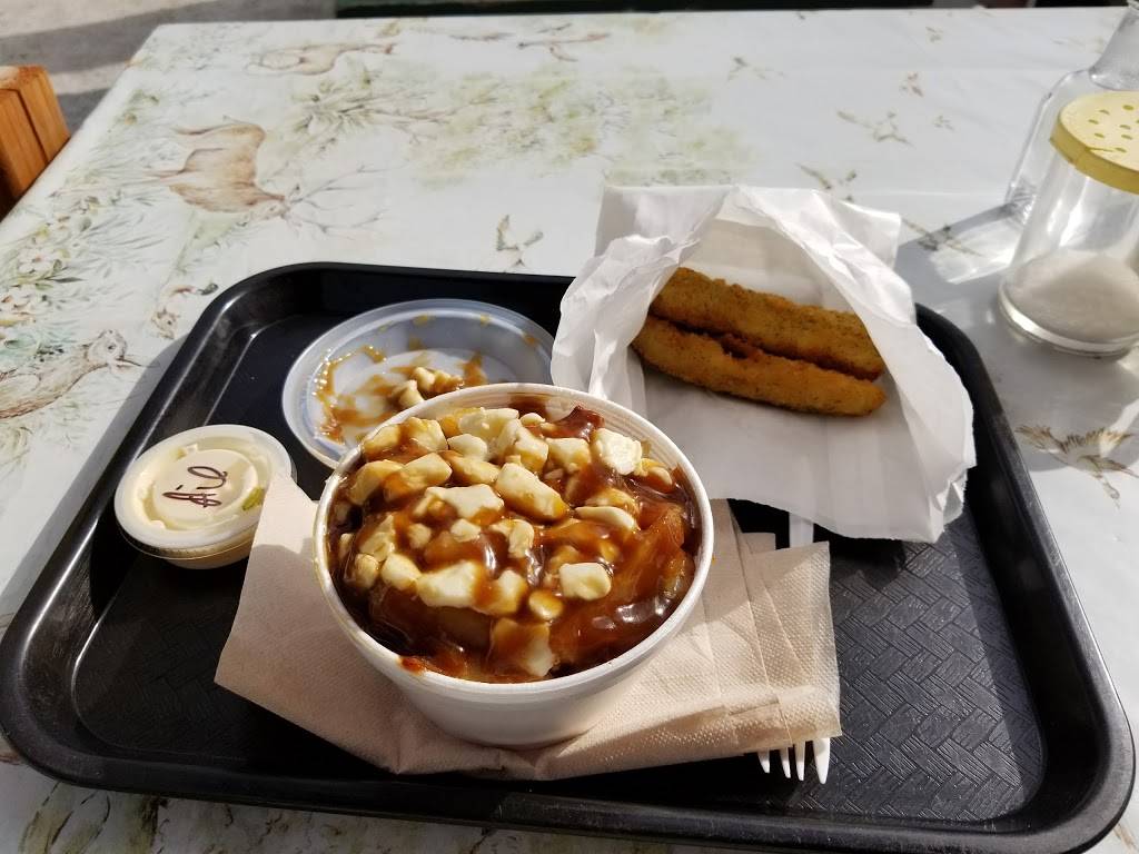 Casse-Croute Chez Jo-Jo | restaurant | 36 Rue Saint Joseph, Gracefield, QC J0X 1W0, Canada | 8194634633 OR +1 819-463-4633