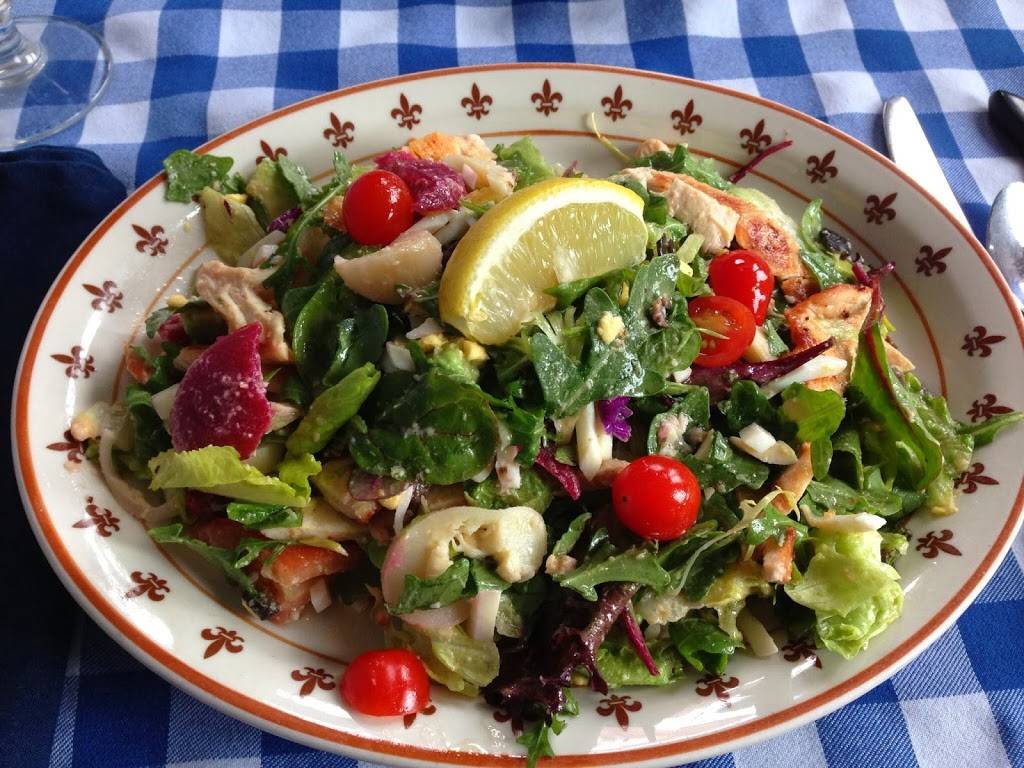 Charlottes Web | restaurant | 39 W Clinton St, Dover, NJ 07801, USA | 9733289387 OR +1 973-328-9387