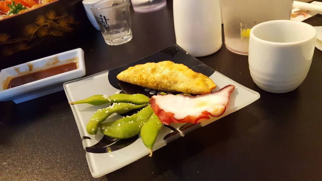 Youngs Sushi | restaurant | 4082 Clark Ave, Willoughby, OH 44094, USA | 4409510002 OR +1 440-951-0002