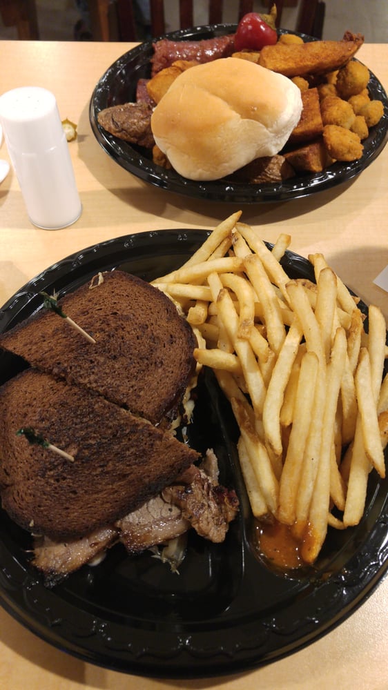 GGs BBQ | restaurant | 1600 US-50, Pueblo, CO 81008, USA | 7195424545 OR +1 719-542-4545