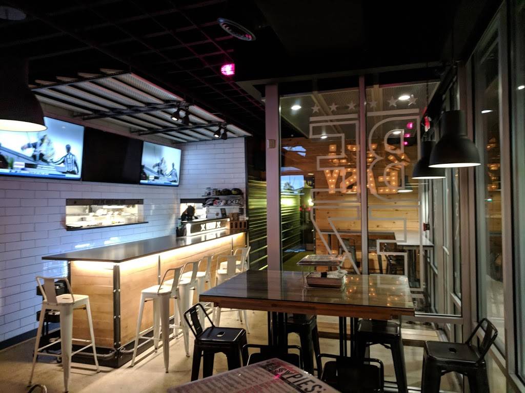 Easy Pie Revere | restaurant | 649 Squire Rd, Revere, MA 02151, USA | 7816294350 OR +1 781-629-4350