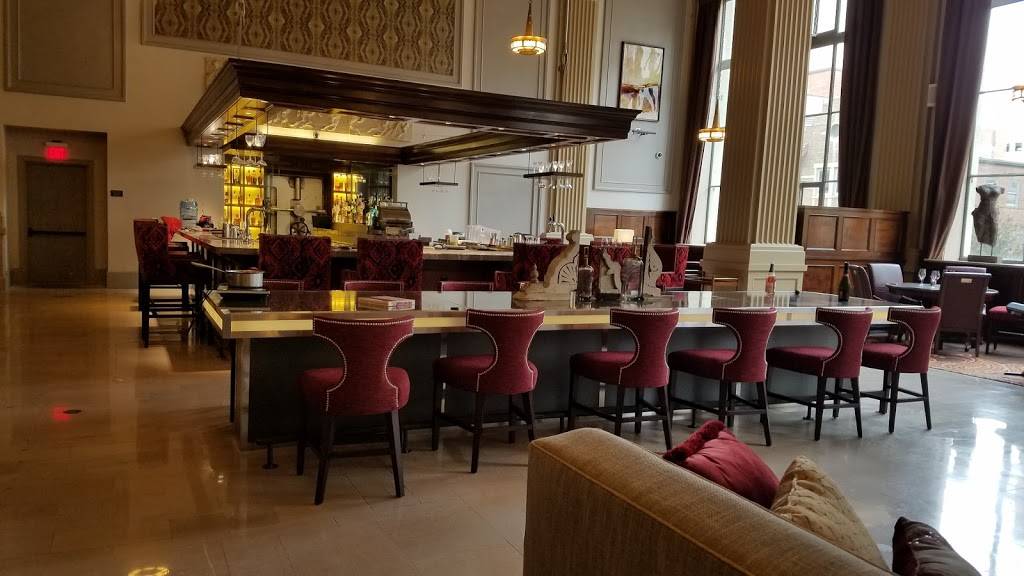 Veritas | restaurant | 11 W Gay St, Columbus, OH 43215, USA | 6147453864 OR +1 614-745-3864