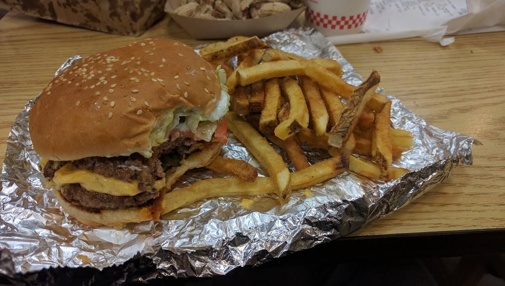 Five Guys | meal takeaway | 3975 Baldwin Rd, Auburn Hills, MI 48326, USA | 2484520055 OR +1 248-452-0055